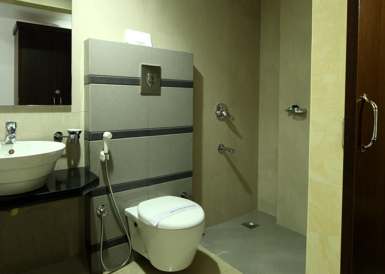 Hotel Green Dreams Kochi Exterior foto