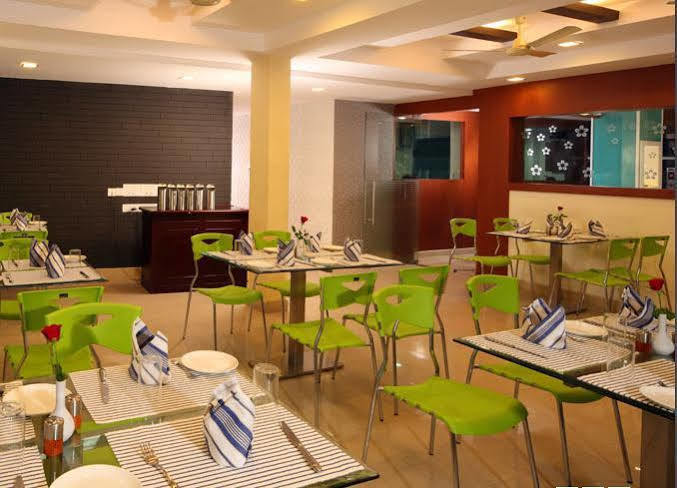 Hotel Green Dreams Kochi Exterior foto